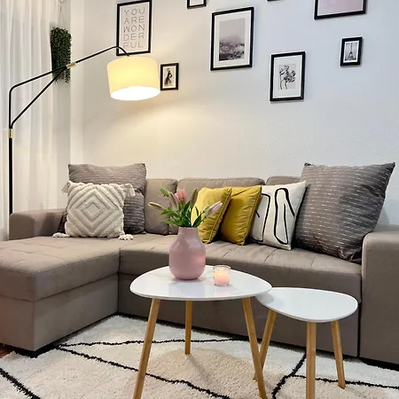 Lovely With A Sunny Terrace Apartment *
